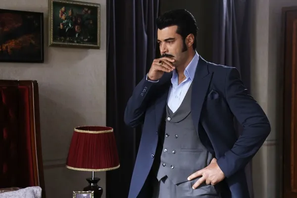 Bir Zamanlar Çukurova 28. yeni bölüm 2. fragman: Gitme sana muhtacım! Bir Zamanlar Çukurova 27. son bölüm full tek parça-6