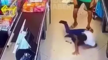 Markette küçük çocuğa öldüresiye dayak! Saldırgan yakalandı