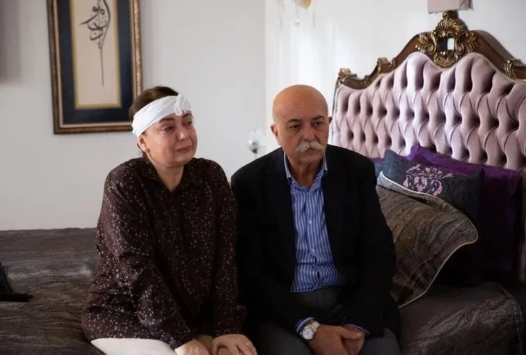 bir-kez-daha-ameliyata-alinmisti-settar-tanriogenin-saglik-durumunda-yeni-gelisme-hafiza-kaybi-yasiyordu-1710526767598.jpeg Apar topar ameliyata alınmıştı! Settar Tanrıöğen’in sağlık durumunda yeni gelişme! Hafıza kaybı yaşıyordu...-2