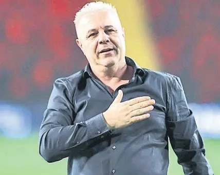 fenerbahce-krunic-ile-bir-kez-daha-masaya-oturacak-1704751302222.jpeg Fenerbahçe Krunic ile bir kez daha masaya oturacak-7