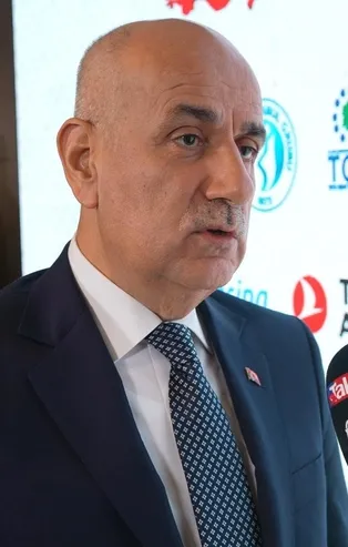 Bakan Vahit Kirişci Takvim.com.tr'ye konuştu! Turkuvaz Medya'daki zirvede muhalefete sert tepki: "Bunlar cahil"