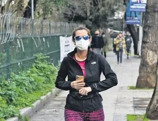 Begüm Kütük, bir yandan da yürüyüşünü ihmal etmiyor