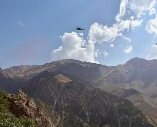 PKKya 3 ilde Kıran Operasyonu! Terör mevzileri canlı yayında vuruldu