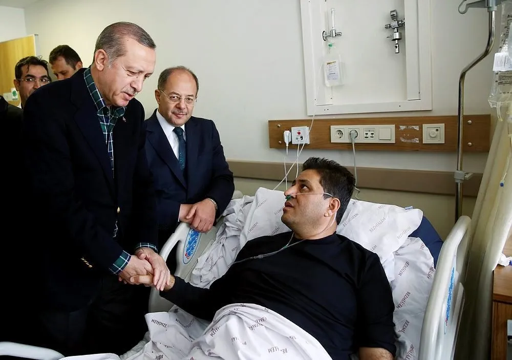 Erdoğan yaralıları ziyaret etti-2
