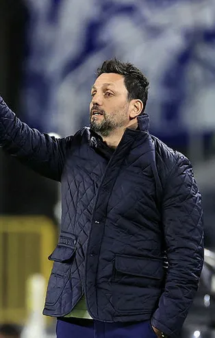 Fenerbahçe'de Erol Bulut'la ilgili flaş iddia! O maçı kaybederse yollar ayrılacak
