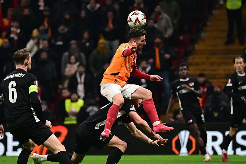 Galatasaray'ın parası Fenerbahçe'ye gidecek! Transferdeki detay ortaya çıktı - 13