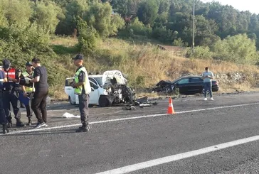 Yalova'da feci kaza: 2 ölü, 5 yaralı | Video