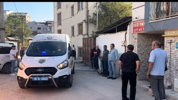 bursada-torun-dehseti-babaannesi-ve-halasinin-bogazini-kesti-1694708470895.jpeg Uyuşturucu krizine girdi katliam yarattı! Bursa'da gözü dönen torun babaannesi ve halasının boğazını kesti-2