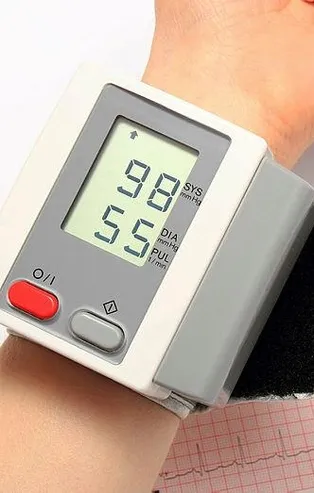 Obezite tansiyona davetiye çıkartıyor!