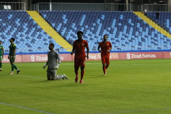 adanaspor-adiyaman-fk-2-0-mac-sonucu-ozet-1635279023564.jpg