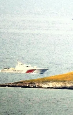 Ege'de sıcak dakikalar! Türk botunu görünce...