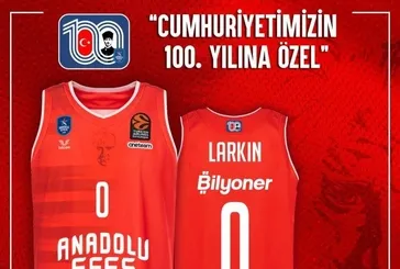 Anadolu Efes’ten özel forma