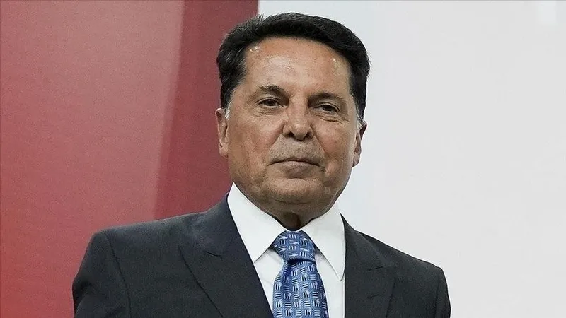 chpli-belediyelerdeki-vurgunlara-hesap-zamani-silivride-hakim-karsisindalar-1769466245831.jpeg Esenyurt'un eski CHP'li Belediye Başkanı Ahmet Özer