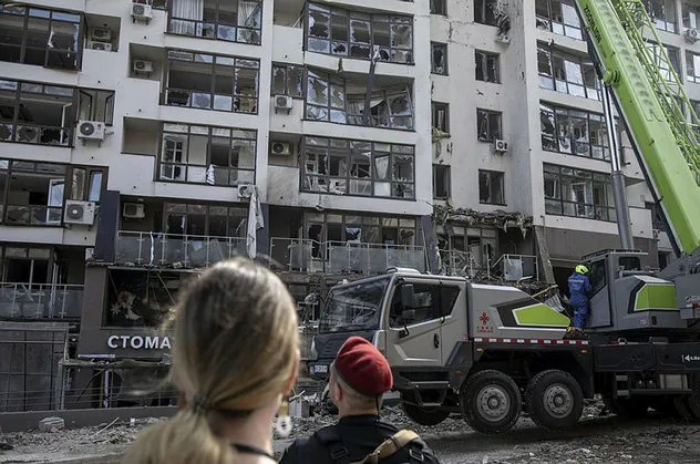 Son dakika: Rusya Kiev'i vurdu: 1 ölü, 5 yaralı