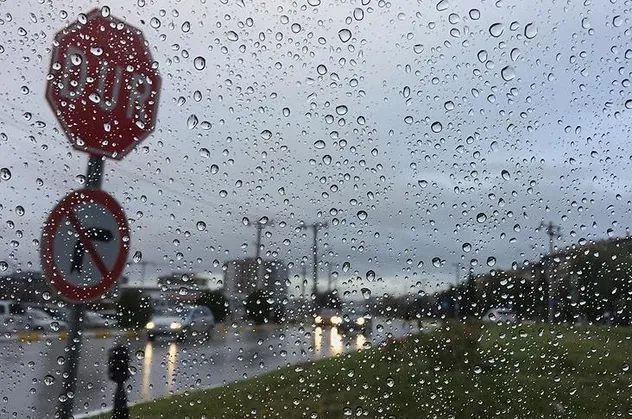 HAVA DURUMU | Meteorolojiden İstanbul ve birçok il için kuvvetli yağış uyarısı! Pazar günü akşama kadar devam edecek