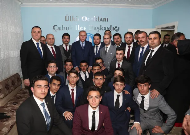 Başkan Erdoğan, Ülkü Ocakları’nın çay davetine icabet etti-4