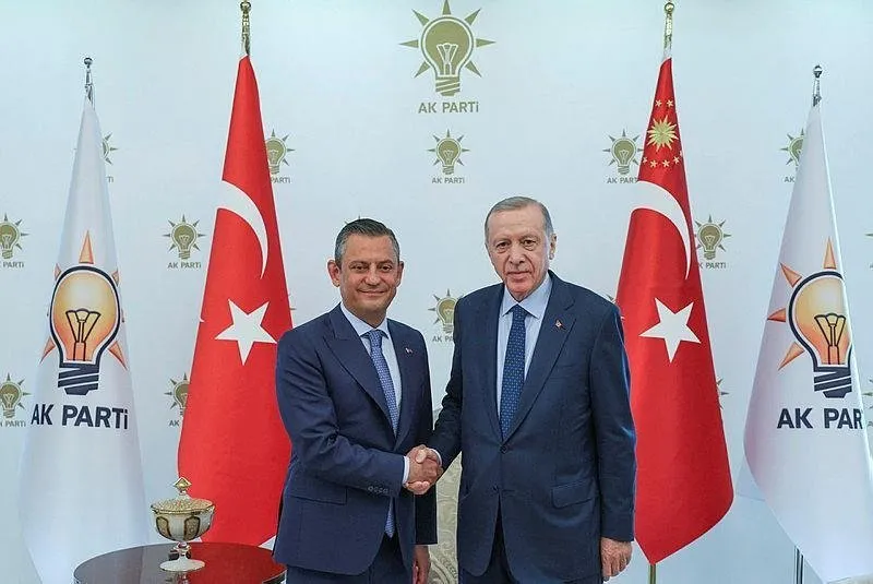 Başkan Erdoğan, AK Parti Genel Merkezi'nde Özgür Özel'i kabul etti