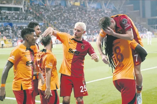 Sadık umutlandırdı ama yeterli olmadı! Kerem'in füzesiyle Galatasaray Kasımpaşa'yı devirdi