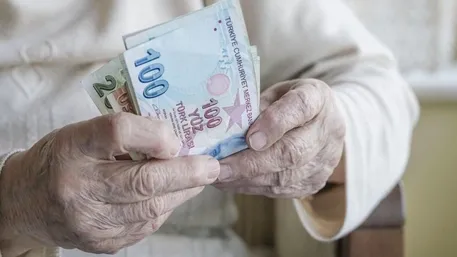 En düşük emekli maaşı için yeni rakam! 2027 ocak zammı ile maaşlar ne kadar olacak? Takvim kalem kalem hesapladı