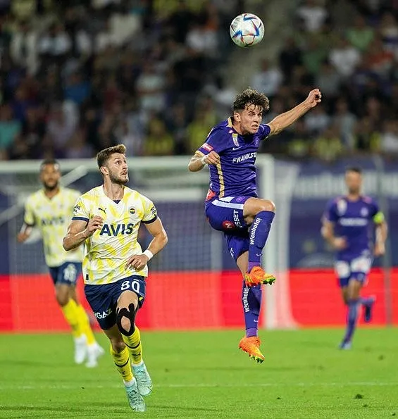 canli-anlatim-austria-wien-fenerbahce-macinin-ikinci-yarisi-basladi-1660856179240.jpg