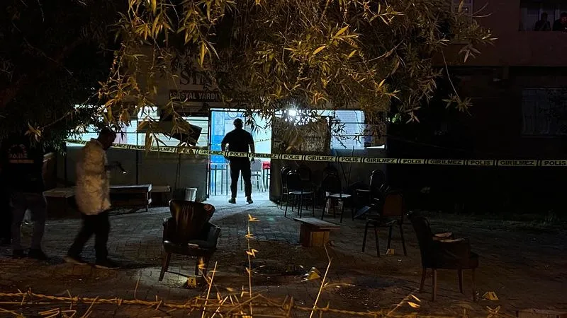 Başakşehir'de Sinoplular Sosyal Yardımlaşma ve Dayanışma Derneği'ne silahlı saldırı: 2'si ağır 5 yaralı-4