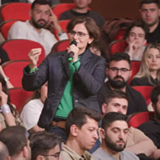 Mevsimlik milliyetçi CHP! Dün Göktürk bayrağı altında poz veren Canan Kaftancıoğlu bugün PKK elebaşı Sakine Cansızı savundu