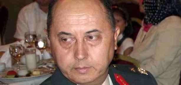 Her asker için 1 yıl