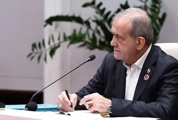 Pezeşkiyan’dan Mekke Savunma Anlaşması’na birlik ve ümmet vurgusu: Müslümanların birleşmesi adına olumlu bir adım