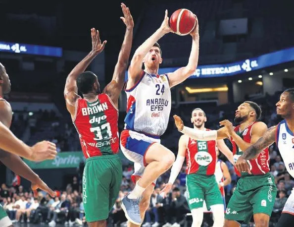 Anadolu Efes seriyi 2-0 yaptı