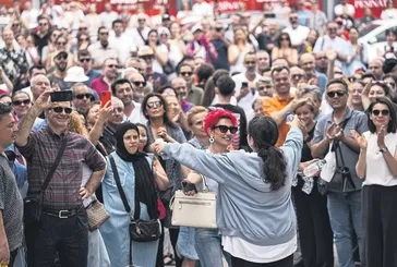 YKS'nin ilk aşaması tamamlandı! Heyecan zirve yaptı