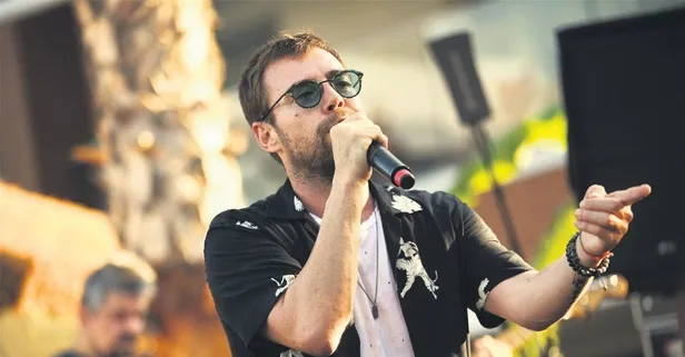 Murat Dalkılıç'ın son gözdesi Hande Erçel'in yakın arkadaşı Sitare Akbaş