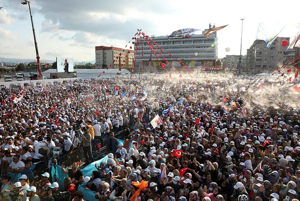 son-dakika-baskan-erdogandan-meral-aksenere-uyusturucu-tepkisi-sen-partideki-sulu-kuru-kullananlari-dusun-1659802645394.jpg Son dakika: Başkan Erdoğan'dan Meral Akşener'e 'uyuşturucu' tepkisi: Sen partindeki sulu kuru kullananları düşün-4