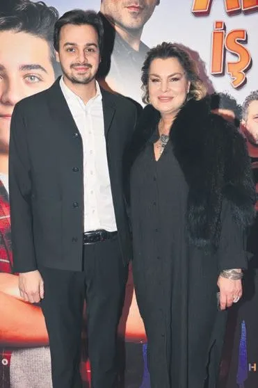 hayraniyla-mahkemelik-olan-berkay-ates-puskurdu-hem-aileme-kufur-ettiler-hem-utanmadan-para-istiyorlar-1643829015004.jpeg Hayranıyla mahkemelik olan Berkay Ateş püskürdü! “Hem aileme küfür ettiler hem utanmadan para istiyorlar”-5