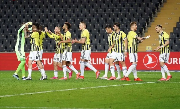 Fenerbahçe Emre Belözoğlu ile bambaşka! İstatistik lideri Kanarya