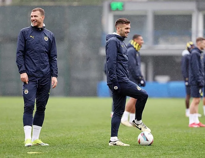 Adana mesaisi sürüyor