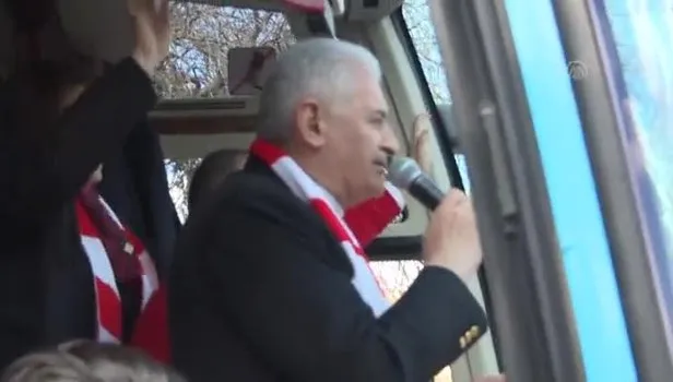 Binali Yıldırım: Son günü coşkuyla ve sevgiyle geçiriyoruz!