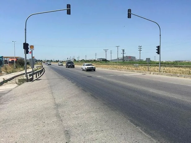 Bursa'da hırsızlar trafik ışıklarının otomasyon panosunu çaldılar-1