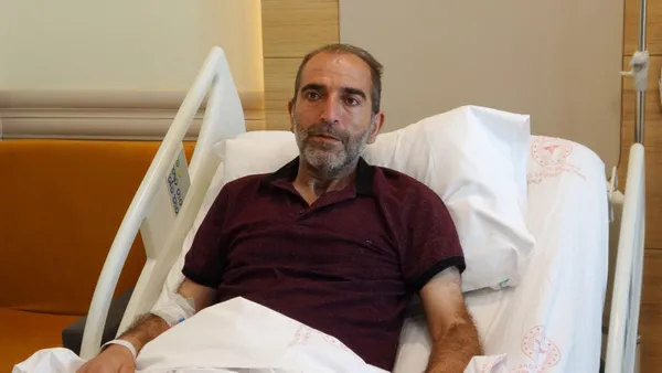 halsizlik-ve-bas-donmesi-sikayetiyle-gitti-karnindan-20-santimlik-kitle-cikarildi-1649935741056.jpg Halsizlik ve baş dönmesi şikayetiyle gitti karnından 20 santimlik kitle çıkarıldı-5