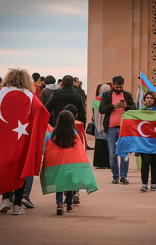 Karabağ zaferini İngiliz basını böyle yorumladı: "Savaşın en büyük galibi Türkiye"