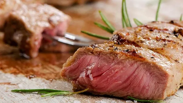 masterchef-dana-rosto-tarifi-dana-rosto-nasil-yapilir-malzemeleri-neler-1630697209313.jpg Et sevenler bu tarife bayılacak! MasterChef Dana Rosto tarifi! Dana Rosto nasıl yapılır, malzemeleri neler?-4