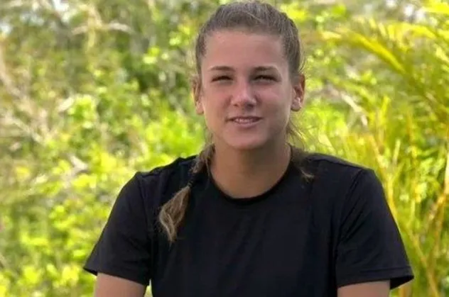 Survivor 2020 yarışmacısı Nisa'dan şaşırtan hareketler! Gece tüm arkadaşları uyurken...