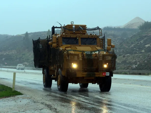 Sınırda hareketli saatler! Komandolar sevk edildi-2