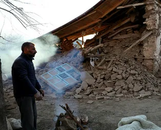 Elazığ depremi en çok orayı vurdu! İşte tek bir binanın bile ayakta kalmadığı Çevrimtaş Köyü