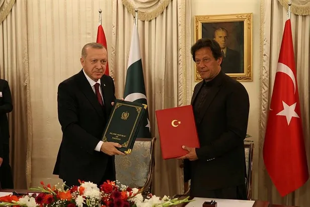 pakistanin-ankara-buyukelcisi-sirus-seccad-gazi-gokyuzunun-bile-limiti-var-pakistan-ve-turkiye-is-birliginin-sonu-yok-1639493705619.jpeg Pakistan'ın Ankara Büyükelçisi Sirus Seccad Gazi: Gökyüzünün bile limiti var Pakistan ve Türkiye iş birliğinin sonu yok-3