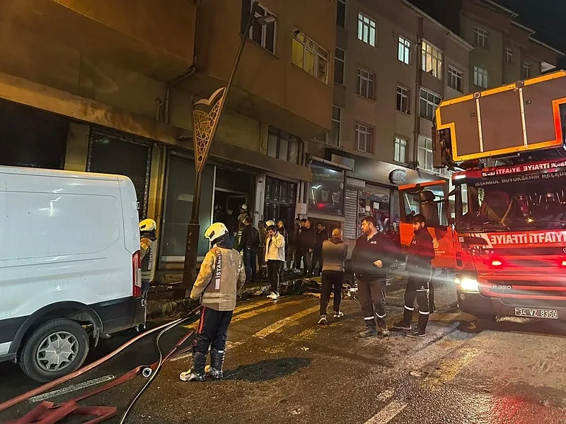 Pendik'te yangın (DHA)