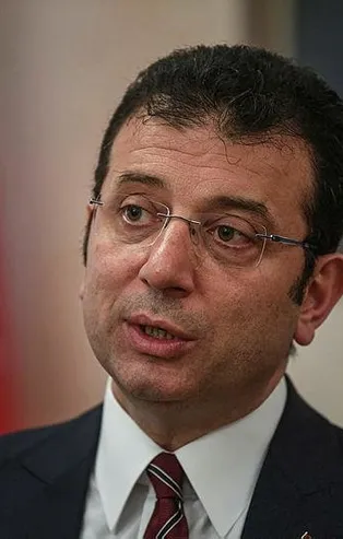 İstanbul ve Ankara'da korona sorumsuzluğu! Otobüsler garajda yatarken vatandaş tıklım tıklım seyahat ediyor