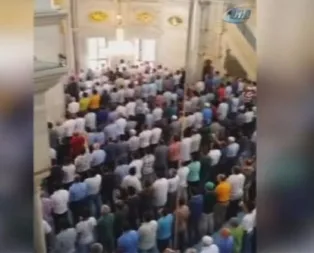 Cuma namazında İstiklal Marşı okudular