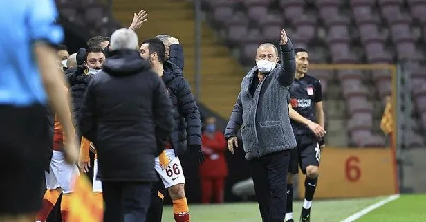 Galatasaray - Sivasspor maçının ardından Fatih Terim’den Hakem Ali Palabıyık’a tepki: Top oynamadığı için bilmiyor tabii...