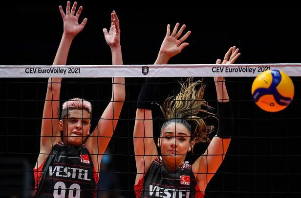 turkiye-sirbistan-voleybol-maci-ne-zaman-saat-kacta-filenin-sultanlari-sirbistan-yari-final-maci-hangi-kanalda-1630525073216.jpg Filenin Sultanları Sırbistan yarı final maçı hangi kanalda? Türkiye Sırbistan voleybol maçı ne zaman, saat kaçta?-6