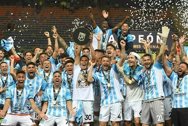 arjantinde-olayli-final-boca-juniors-racing-club-macinda-11-kirmizi-kart-cikti-1667807455296.jpeg Arjantin'de olaylı final! Boca Juniors - Racing Club maçında 11 kırmızı kart çıktı-4